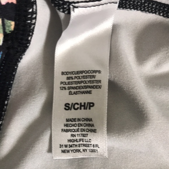 Butterfly Workout Leggings - Picture 4 of 6